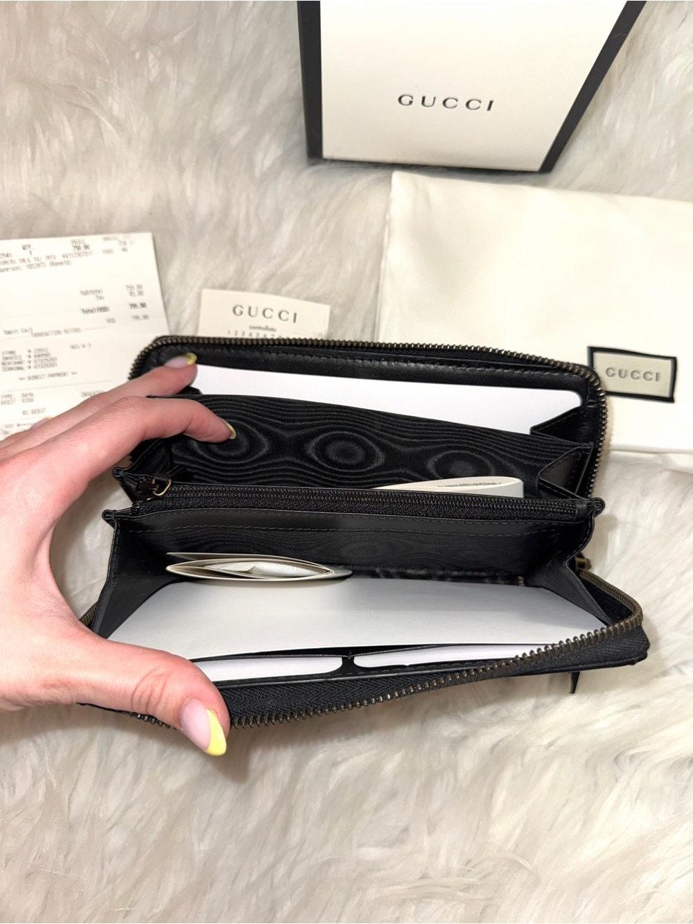 Gucci GG Marmont Black Quilted Leather Zip Wallet - Picture 9 of 10